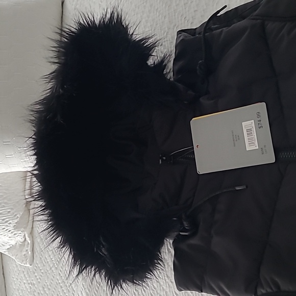 Puffer Vest - Picture 3 of 13